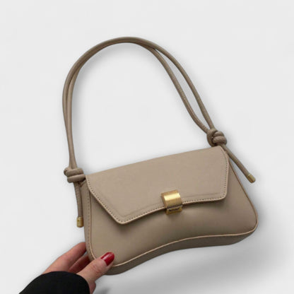 Carla. Bolso plegable vintage – retro-chic atemporal para cualquier ocasión